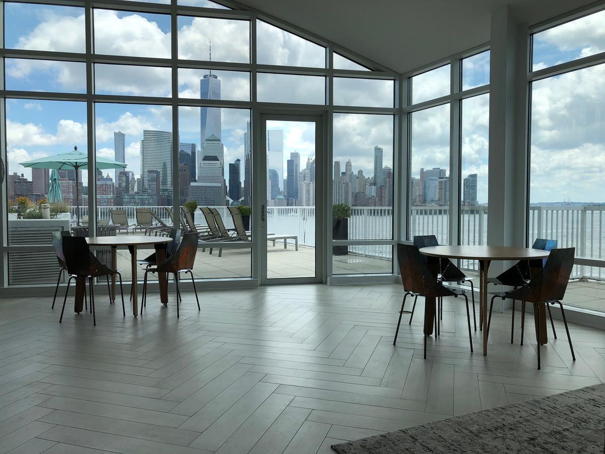 Dharma Home Suites Jc At Exchange Place Jersey City Exteriör bild