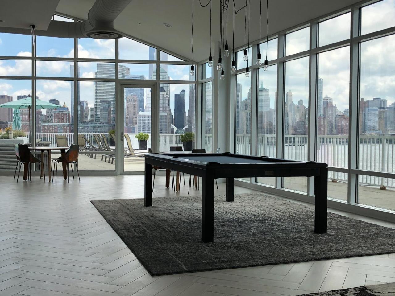 Dharma Home Suites Jc At Exchange Place Jersey City Exteriör bild