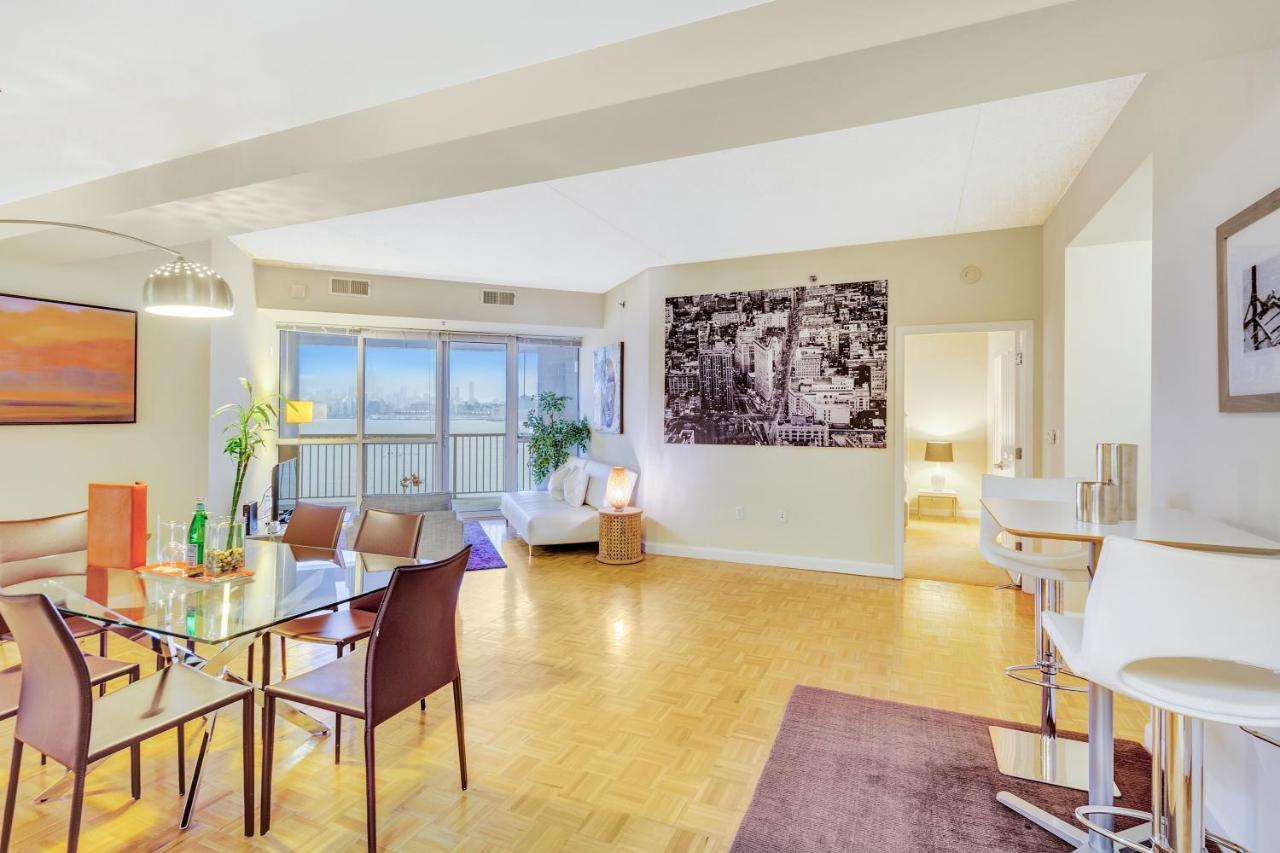 Dharma Home Suites Jc At Exchange Place Jersey City Exteriör bild